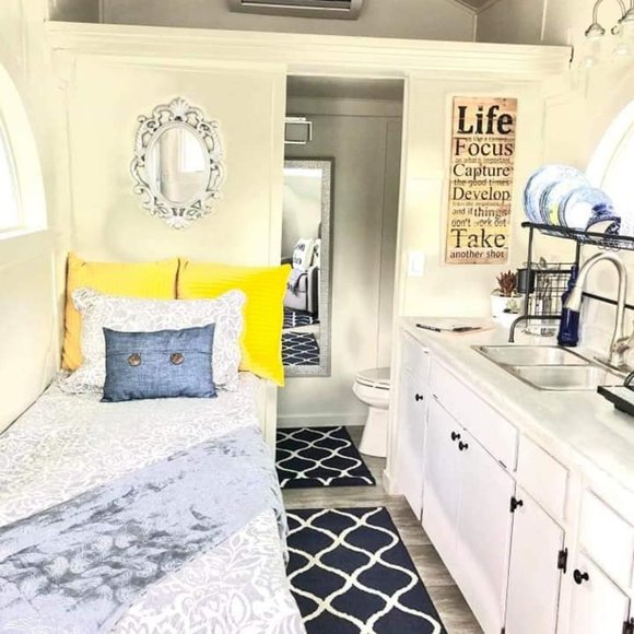 Meet your Posher, The Tiny Pine Foundation - Picture 6 of 15